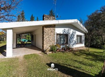 Casa · 103m² · 4 Ambientes · 2 Cocheras · Hermosa Casa en Villa Los Aromos - La Isla - 2 Dor - Gran Parque - Escritura - Posesion Inmediata