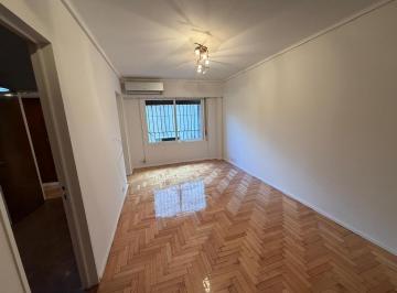 Departamento · 55m² · 3 Ambientes · Semipiso Al Contra Frente 3 Amb en Almagro, Caba