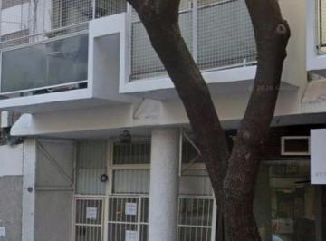 FRENTE · Departamento en Palermo