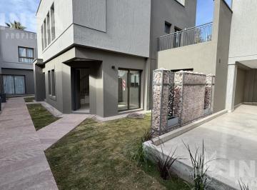 Departamento · 70m² · 3 Ambientes · 1 Cochera · Departamento en Carrodilla