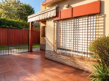 PH · 55m² · 4 Ambientes · 1 Cochera · Alquiler PH | 4 Ambientes |excelente Estado | Sin Expensas| Ituzaingo