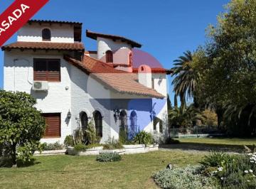 Casa · 185m² · 5 Ambientes · 3 Cocheras · Casa 5amb Lote Grande Aranjuez Country Oportunidad