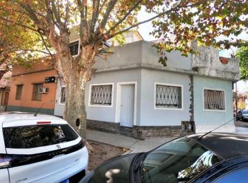 PH de 3 ambientes, Villa Santa Rita · Hermoso PH Al Frente, Sin Expensas Entrada Independiente, 78 m² Totales, 3 Amb, Terraza.