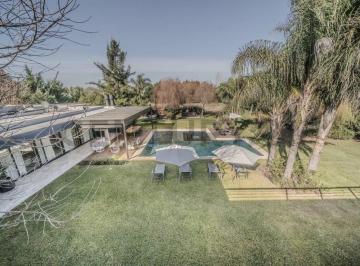 Casa · 2 Ambientes · Venta Casa 7 Ambientes - Comarcas Lujan