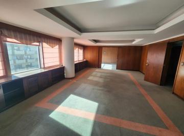 Oficina comercial · 372m² · 5 Ambientes · 4 Cocheras · Oficina de Cinco Ambientes Monserrat