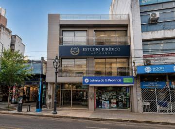 Oficina comercial · 300m² · 3 Plantas en Venta | Frente a Plaza San Martín | Entrada Independiente | Mitre