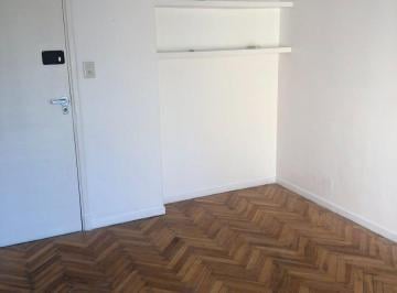 Departamento · 34m² · 2 Ambientes · Vta. 2 Amb. Cfte. C. de La Paz 1000 41 m²