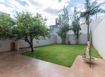 Casa · 207m² · 5 Ambientes · Venta de Propiedad