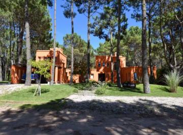 Casa · 285m² · 5 Ambientes · 1 Cochera · Venta Casa La Herradura