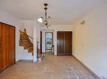 PH · 94m² · 4 Ambientes · 1 Cochera · PH en Venta en La Plata