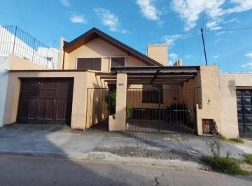 Casa · 85m² · 3 Ambientes · 1 Cochera · Casa en Venta - 2 Dorm. 2 Baños - 85 m² - Quilmes