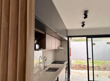 Casa · 110m² · 3 Ambientes · Venta Duplex Nobu Docta Una Planta 2 Dorm.
