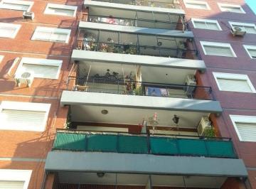 Departamento · 70m² · 4 Ambientes · Depto 4 Amb Alquiler Boedo Balcon, Cochera, Baulera