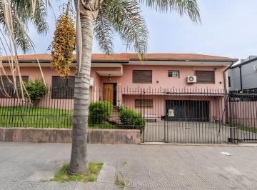 Casa · 300m² · 4 Ambientes · 4 Cocheras · Chalet + Dpto 2 Ambientes Venta Ramos Mejia