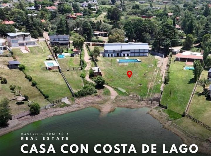 Casa · 600m² · 12 Ambientes · 1 Cochera