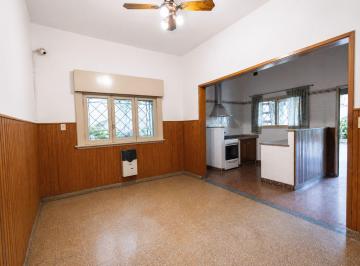 Casa · 135m² · 3 Ambientes · 1 Cochera · Casa 3 Amb. Venta San Martin con Patio y Terraza