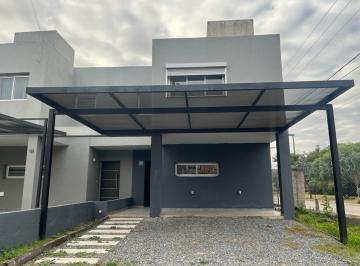 Casa · 70m² · 5 Ambientes · 1 Cochera · Casa - Chacra del Norte