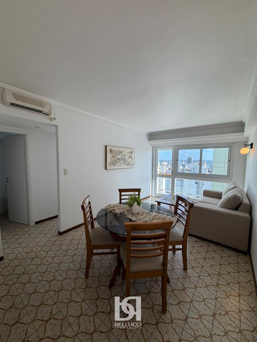 Departamento de 2 ambientes con cochera en venta