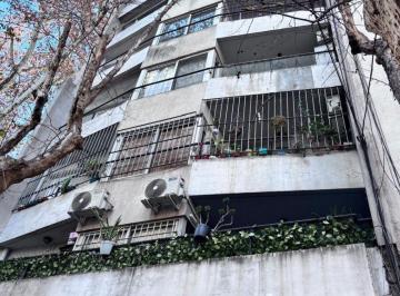Departamento de 2 ambientes, Flores · Luminoso 2 Ambientes con Doble Balcón – Excelente Ubicación