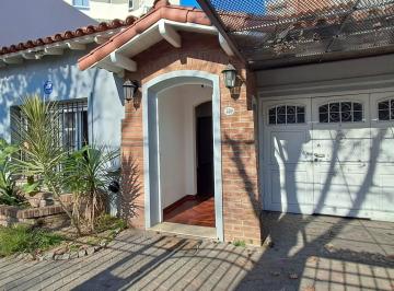 Casa · 202m² · 5 Ambientes · 1 Cochera · Casa en La Lucila - Libert./rio