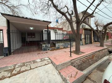 Casa de 4 ambientes, La Cieneguita · Barrio Cementista, Casa