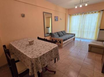 Departamento · 40m² · 2 Ambientes · Departamento en Venta de Dos Ambientes Al Lateral Frente a Plaza Colon