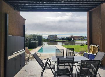 Casa de 4 ambientes, San Vicente · Dueño Directo Vende Sin Comision Excelente Casa a La Laguna en Una Planta