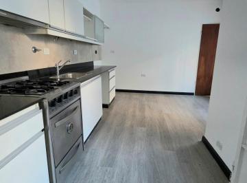 Casa · 107m² · 4 Ambientes · 1 Cochera · Casa Dúplex en Venta en Martínez, San Isidro, G. B. a. Zona Norte