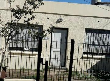 Casa · 250m² · 4 Ambientes · Casa en Venta en Virreyes, San Fernando, G. B. a. Zona Norte