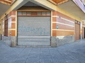 Local comercial , La Matanza · Local de 65 m² Cubiertos con Oficina Ubicado en Esquina Charcas y Naón