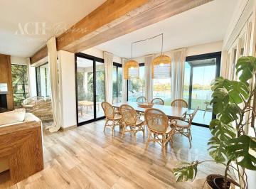 Casa · 390m² · 8 Ambientes · 4 Cocheras · Casa en Venta en Los Alisos, Nordelta, Tigre