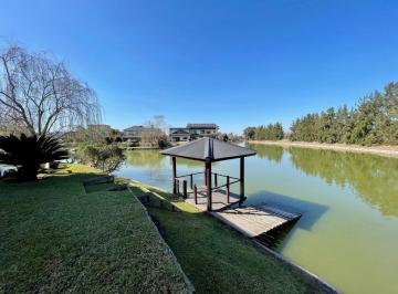 Casa · 425m² · 4 Dormitorios · Casa en Venta en Cabos del Lago, Nordelta, Tigre
