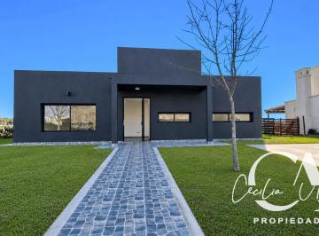 Casa · 187m² · 4 Ambientes · 2 Cocheras · Casa en Venta Country San Sebastian