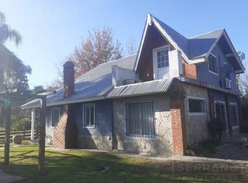 Casa · 130m² · 3 Ambientes · 1 Cochera · Venta Casa 3 Ambiente con Pileta en Parque Sakura, Exaltación de La Cruz