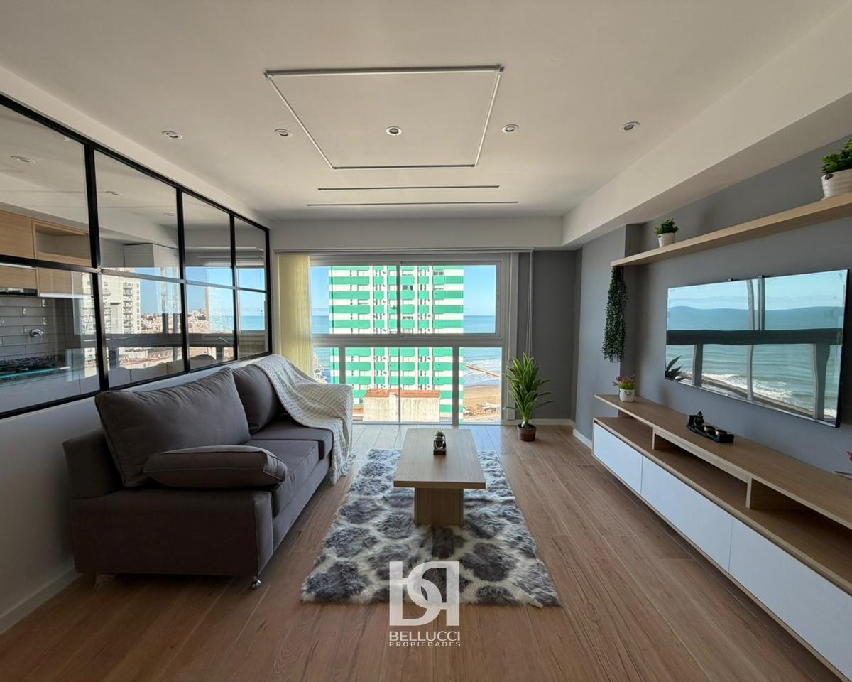 Depto 3 amb, 68m² con balcón y vista al mar — Corrientes