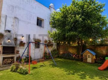 Casa · 90m² · 3 Ambientes · 1 Cochera · Venta Casa en San Vicente Centro Sobre Lote Propio