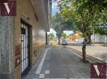 Casa · 226m² · 4 Ambientes · 10 Cocheras · Casa en Venta