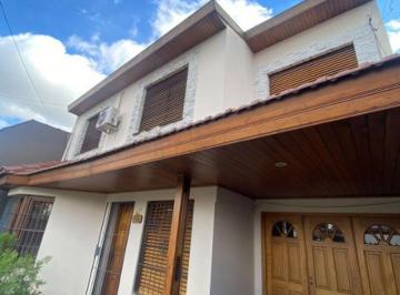imagen1 · Casa de 4 Ambientes en Excelente Estado - Moron