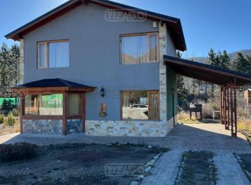 Casa · 110m² · 4 Ambientes · 1 Cochera · Casa en Alquiler en Lomas del Cauquen, Bariloche, Patagonia