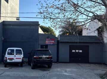 Local comercial · 220m² · 5 Cocheras · Local Comercial Distintos Rubros