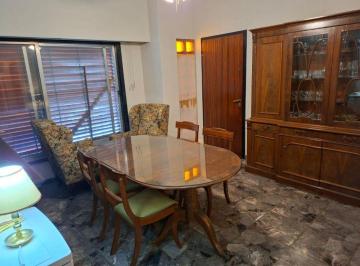 Casa de 3 ambientes, Pompeya · Casa de Tres Ambientes con Cochera, Patio y terraza¡Oportunidad!