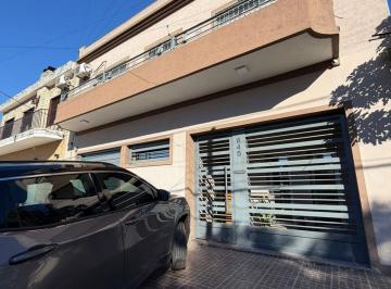 Casa · 220m² · 6 Ambientes · 2 Cocheras · Venta Casa 6 Amb Llavallol