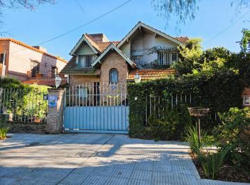 Casa · 200m² · 7 Ambientes · 3 Cocheras · Casa en El Corazón de La Horqueta en San Isidro