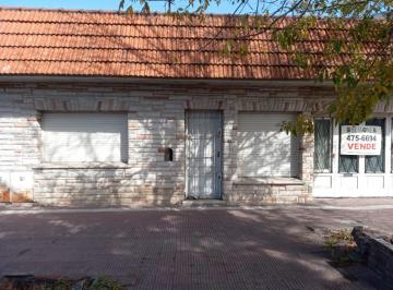 Casa · 130m² · 4 Ambientes · 1 Cochera · Casa a Reciclar Barrio San Juan