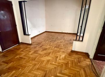 PH de 3 ambientes, Parque Patricios · Dueño Directo Vende – Departamento 3 Ambientes Tipo PH con Gran Potencial