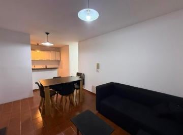 Departamento · 42m² · 3 Ambientes · Venta Dto Excelente Ubicacion, Renovado y Amoblado - Plaza Colon