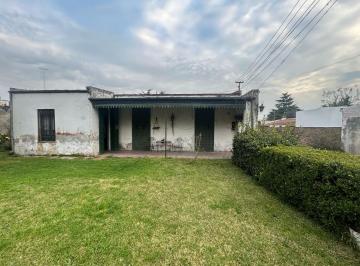 Casa · 130m² · 5 Ambientes · 4 Cocheras · Casa en Venta