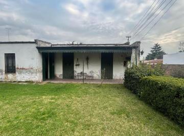 Casa · 130m² · 5 Ambientes · 4 Cocheras · Casa en Venta