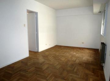 Departamento de 2 ambientes, Flores · Dueño Alquila - Membrillar 275