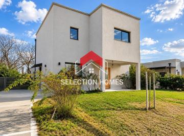Casa · 180m² · 5 Ambientes · 1 Cochera · Casa a La Venta en Santa Elena 6 Amb, Pilar